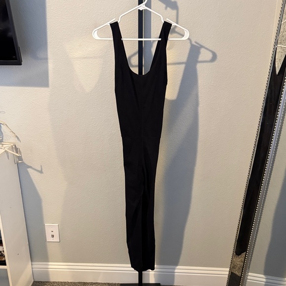 Black spandex Sleeveless catsuit - Picture 1 of 3